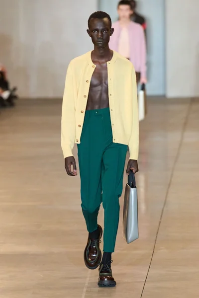 Look 36